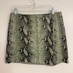 Alice + Olivia Elana Snake Mini Skirt - Sage Green - size 8